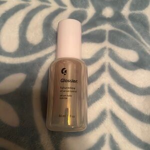 glossier serum